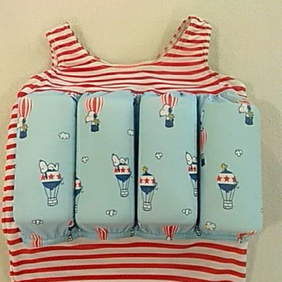 Sunuva at the beach with Peanuts Floatsuit - Picture 2 of 7